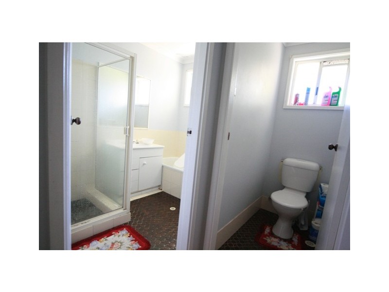 60 Tallagandra Drive, Quakers Hill NSW 2763