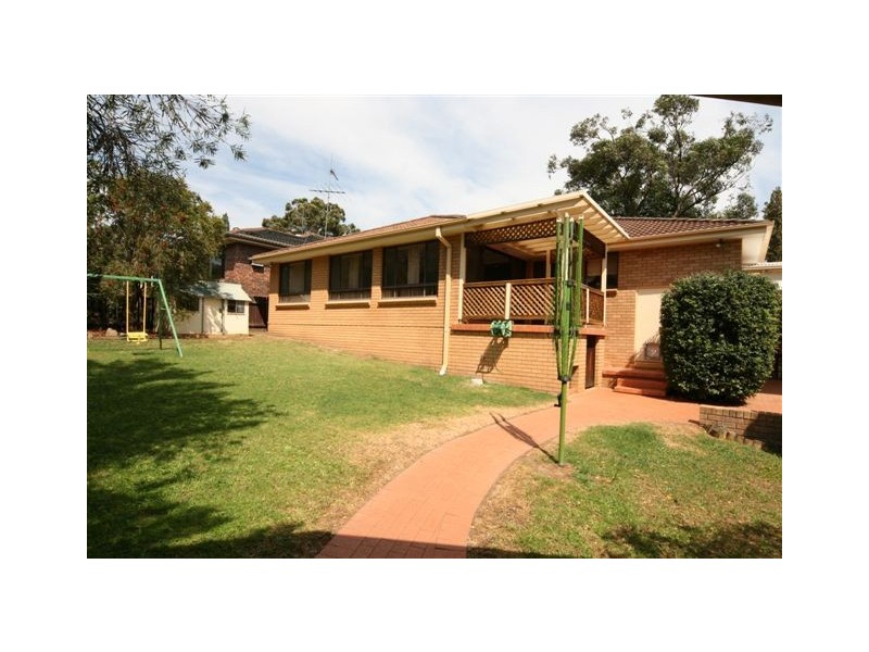 23 Hutchins Crescent, Kings Langley NSW 2147