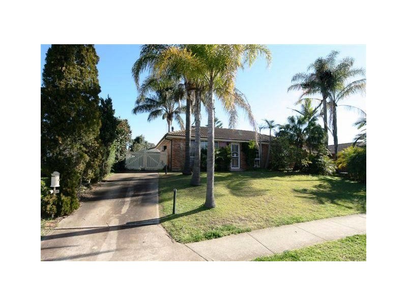 178  Farnham Road, Quakers Hill NSW 2763