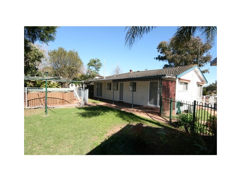 5 Ridley Place, Blacktown NSW 2148