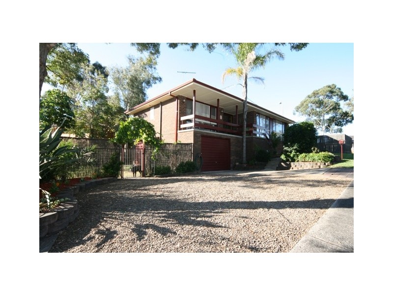 2  Reading Avenue, Kings Langley NSW 2147