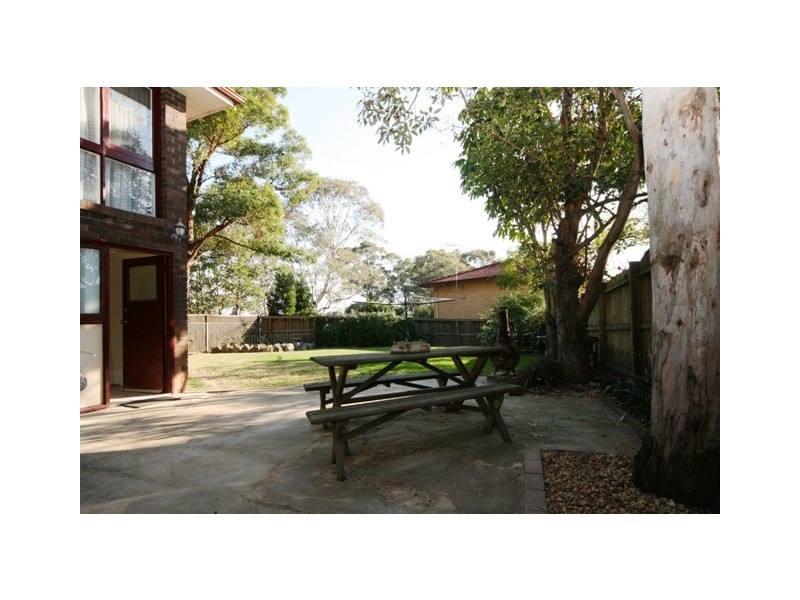 2  Reading Avenue, Kings Langley NSW 2147