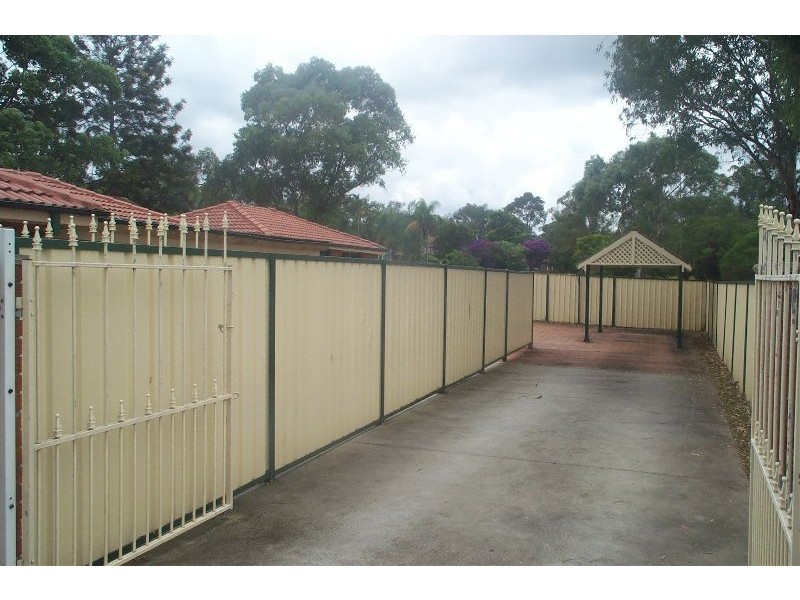 4  Whitby Road, Kings Langley NSW 2147