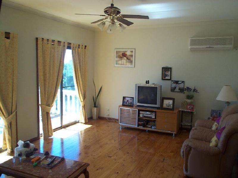 6  Exeter Grove, Kings Langley NSW 2147