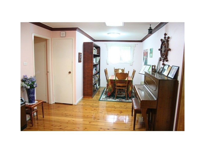 16  Elsom Street, Kings Langley NSW 2147