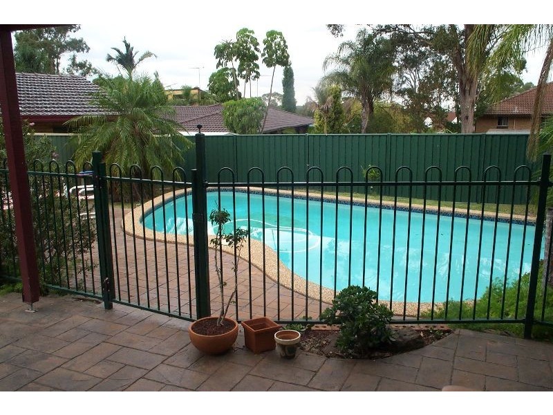 10  James Cook Drive, Kings Langley NSW 2147