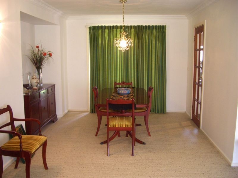 6  Gavin Place, Kings Langley NSW 2147