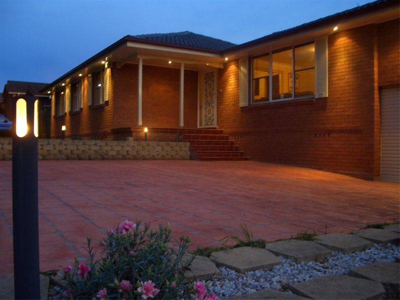 13  Knight Avenue, Kings Langley NSW 2147