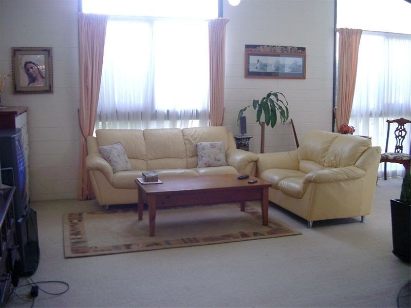 54  Hutchins Crescent, Kings Langley NSW 2147