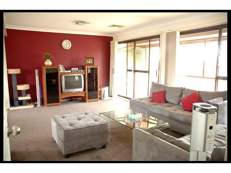 48  Warrimoo Drive, Quakers Hill NSW 2763