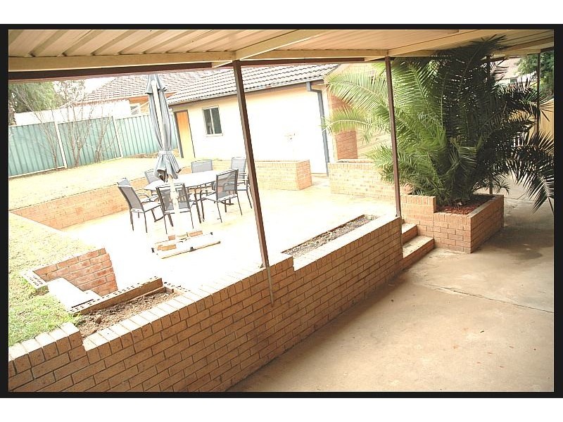 48  Warrimoo Drive, Quakers Hill NSW 2763