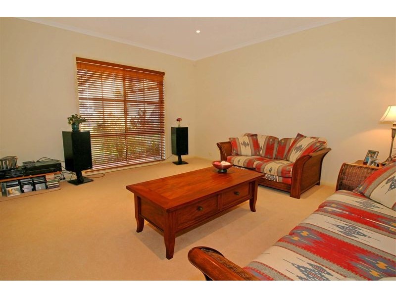 8  Peak Street, Glenwood NSW 2768