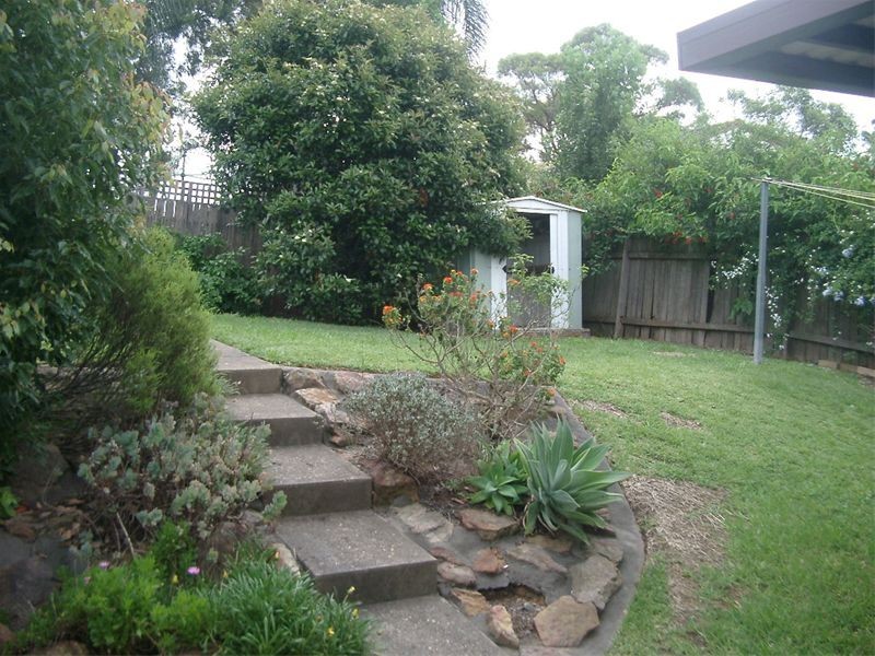 4  Faulkland Crescent, Kings Park NSW 2148