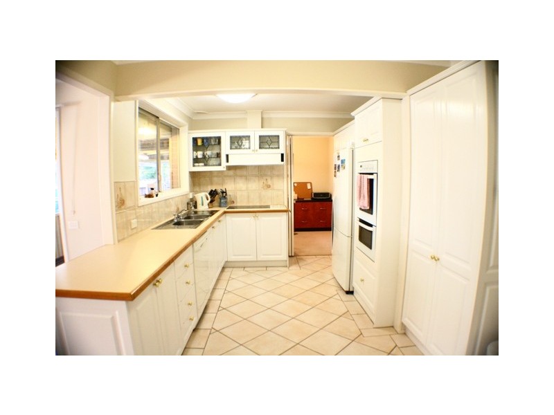 8  Madeira Avenue, Kings Langley NSW 2147