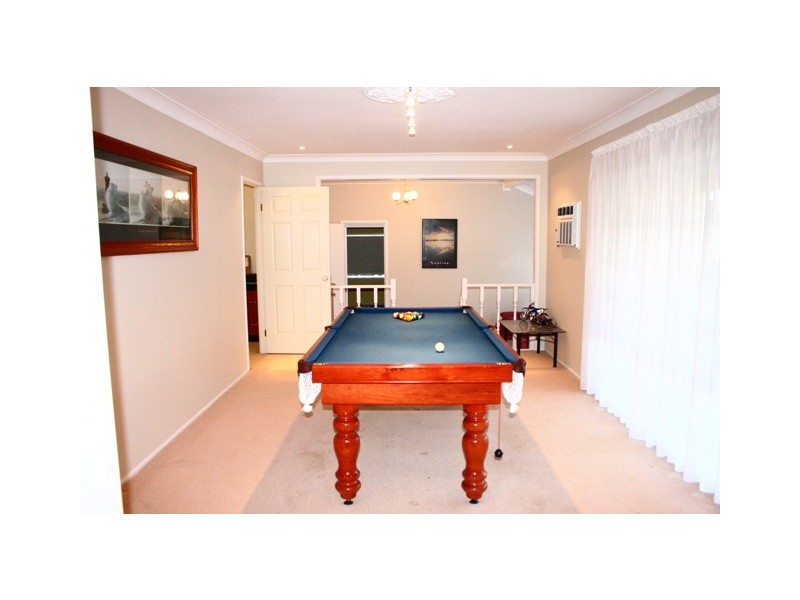 8  Madeira Avenue, Kings Langley NSW 2147