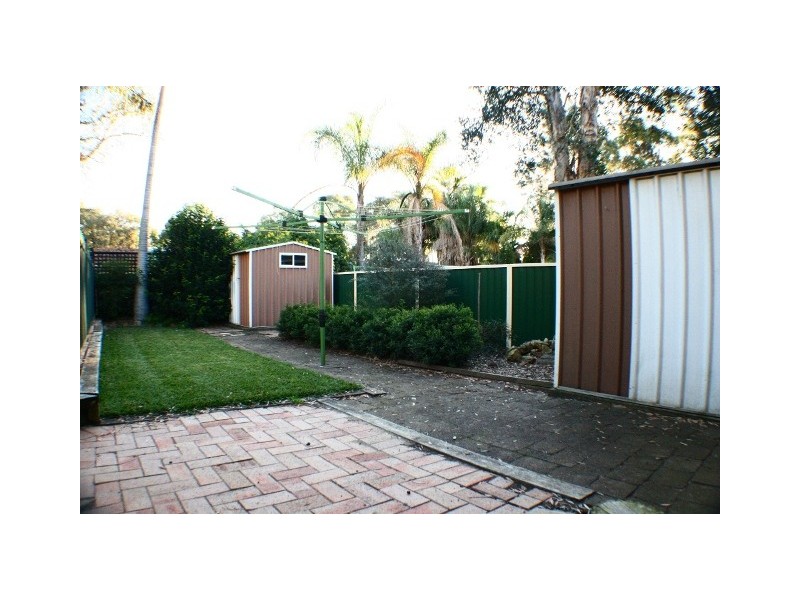 8  Madeira Avenue, Kings Langley NSW 2147