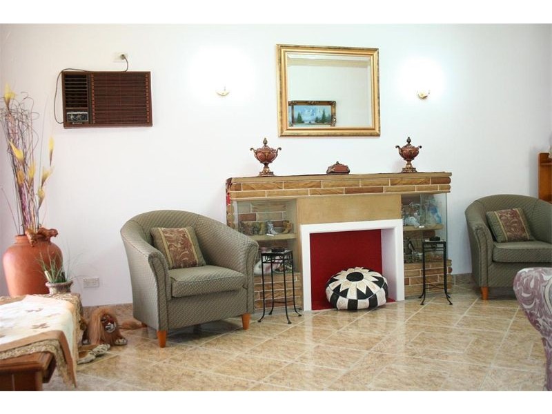 33   Johnson Avenue, Seven Hills NSW 2147