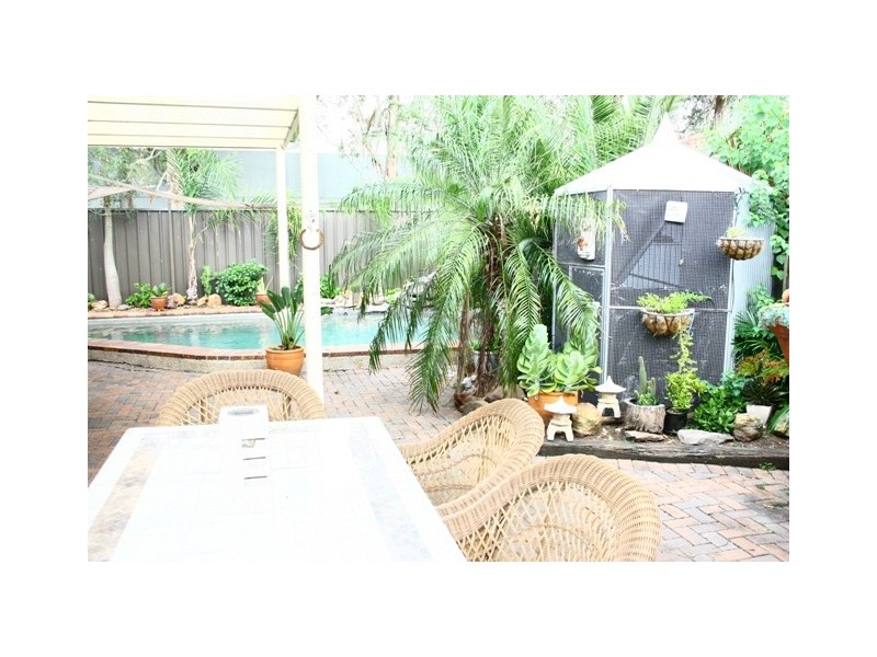 33   Sherridon Crescent, Quakers Hill NSW 2763