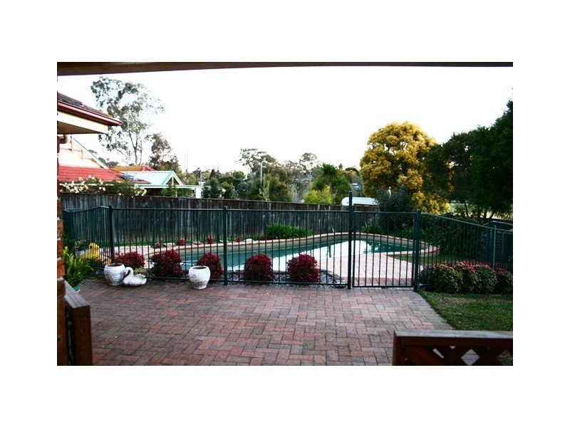 27  Baron Close, Kings Langley NSW 2147