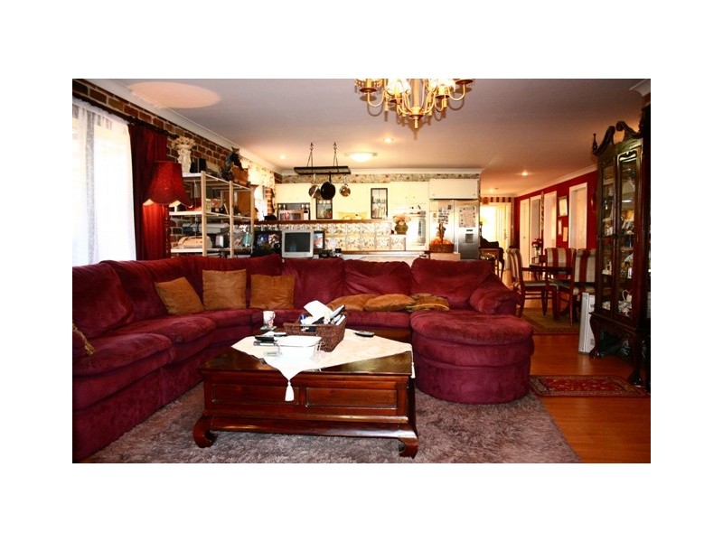 24   McIntosh Street, Kings Park NSW 2148