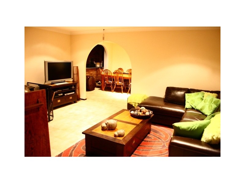 6  Tunley Place, Kings Langley NSW 2147