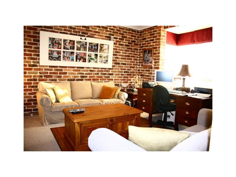 24   McIntosh Street, Kings Park NSW 2148