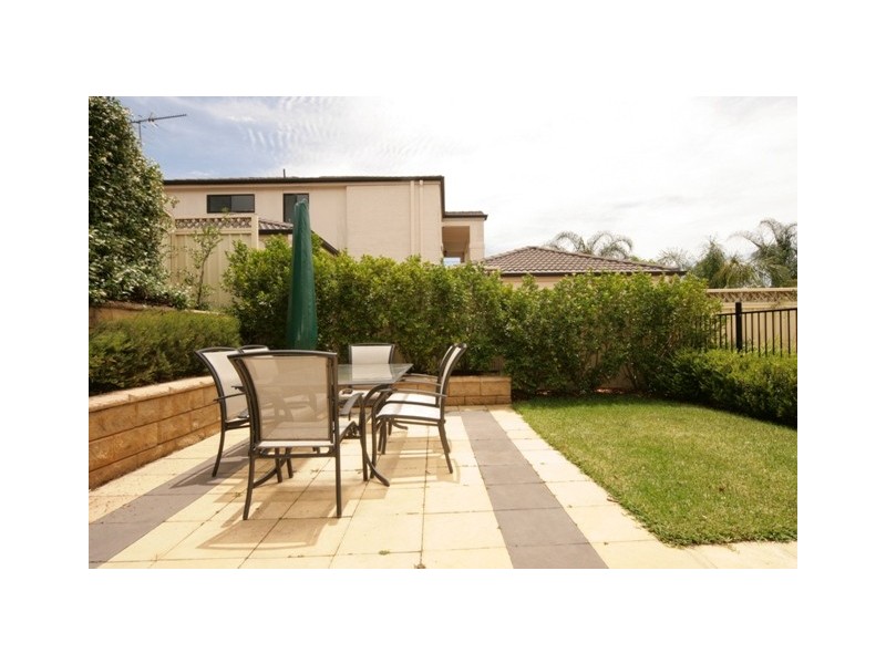 8 Stefie Place, Kings Langley NSW 2147