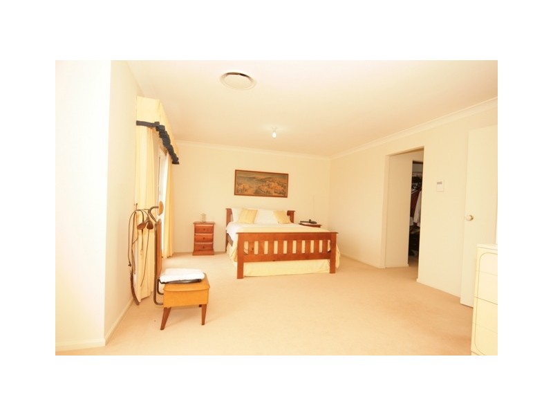 8 Stefie Place, Kings Langley NSW 2147