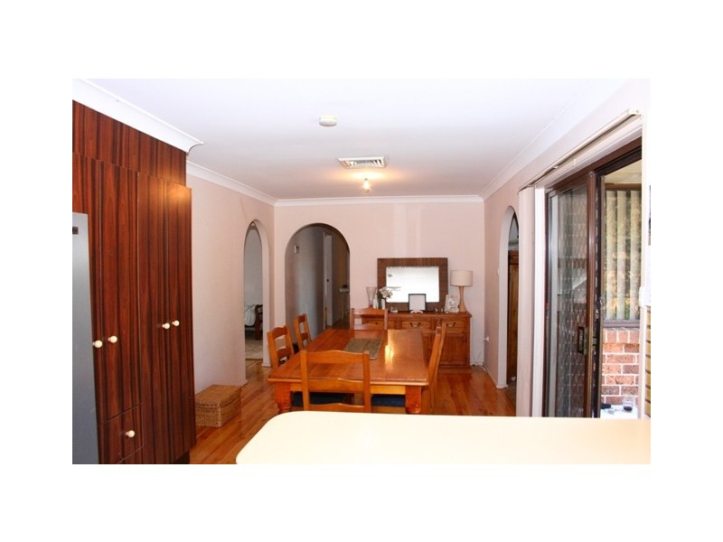 19 Hugh Place, Kings Langley NSW 2147