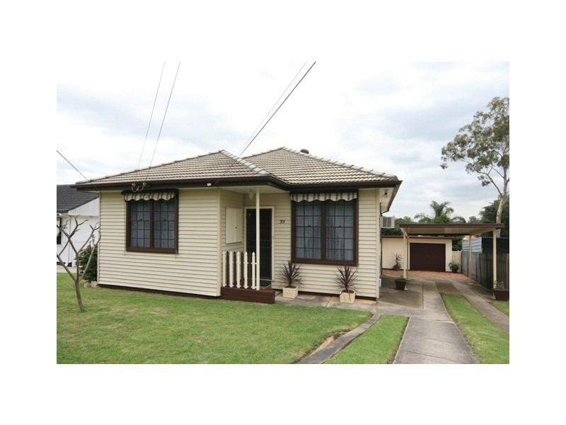 39  Christine Crescent, Lalor Park NSW 2147