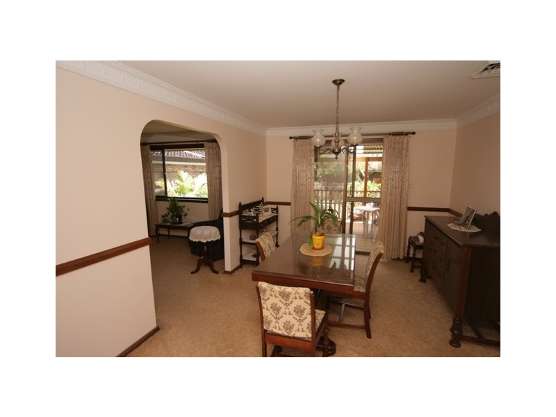 17 James Cook Drive, Kings Langley NSW 2147