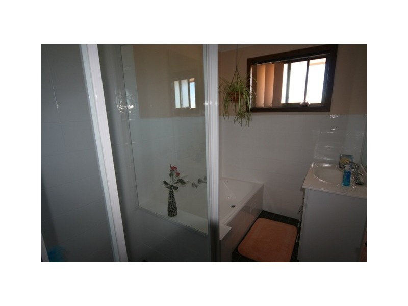 17 James Cook Drive, Kings Langley NSW 2147