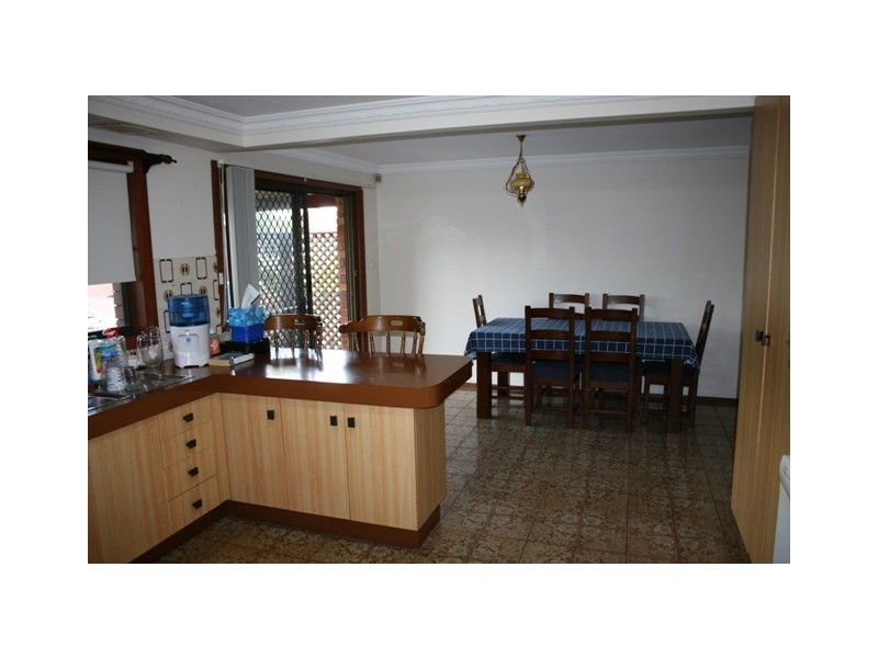 10 Sporing Avenue, Kings Langley NSW 2147