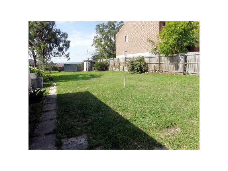 7 Chitern Road, Guildford NSW 2161