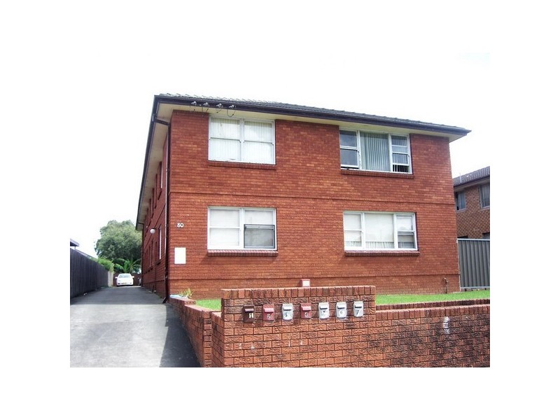 2/80 Northumberland Rd, Auburn NSW 2144