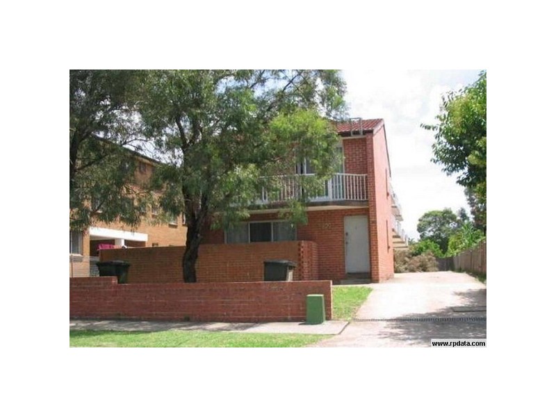 90 Northumberland Road, Auburn NSW 2144