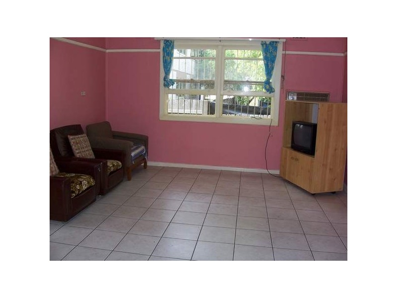 11 Brunswick St, Granville NSW 2142