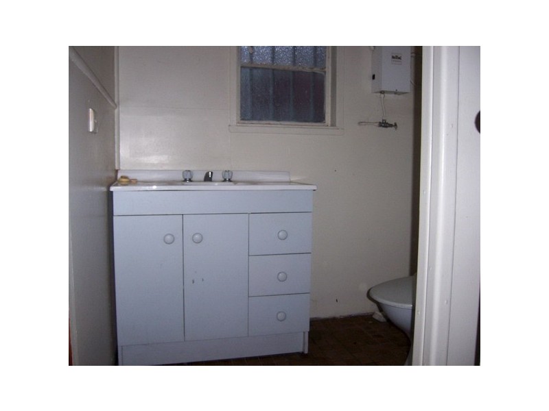 137 Wellington Rd, Sefton NSW 2162
