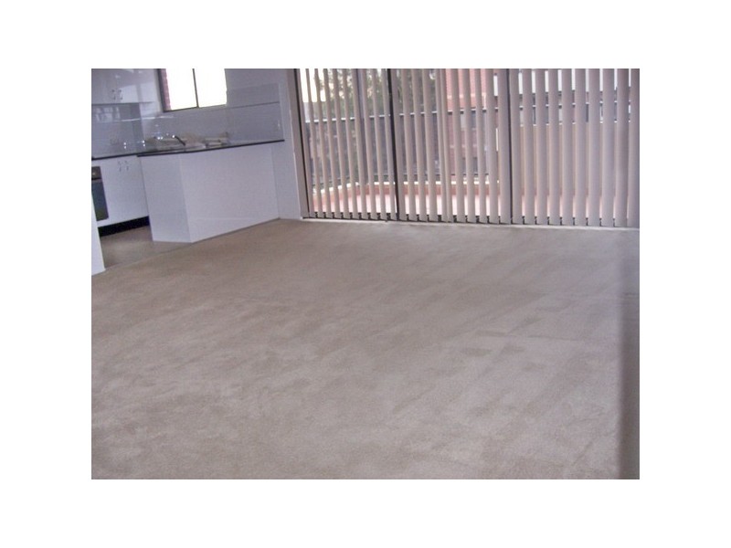 8/1-5 Kitchener Ave, Regents Park NSW 2143