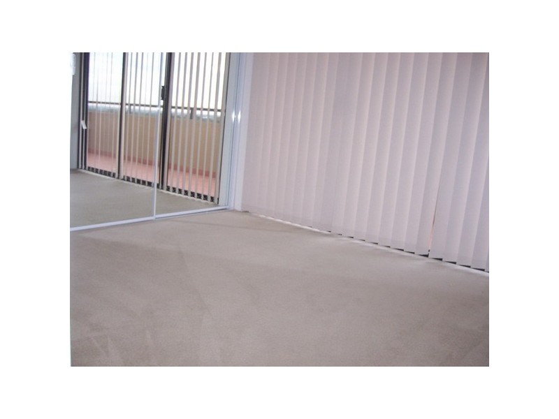 8/1-5 Kitchener Ave, Regents Park NSW 2143