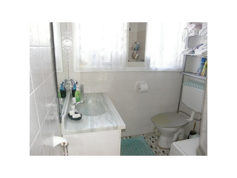 28 Banksia Street, Granville NSW 2142