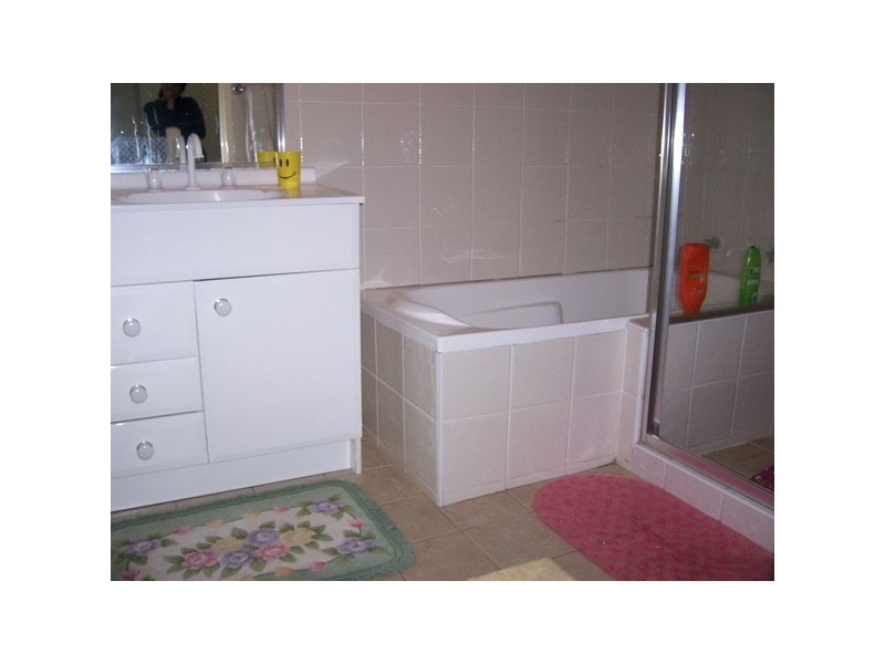 3/4 Cockthorpe Rd, Auburn NSW 2144