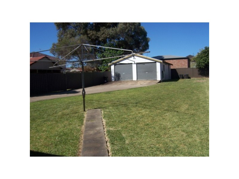 8 Cornwall Rd, Auburn NSW 2144