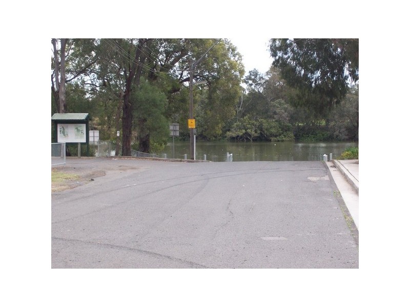 250-252 Henry Lawson Drive, Georges Hall NSW 2198