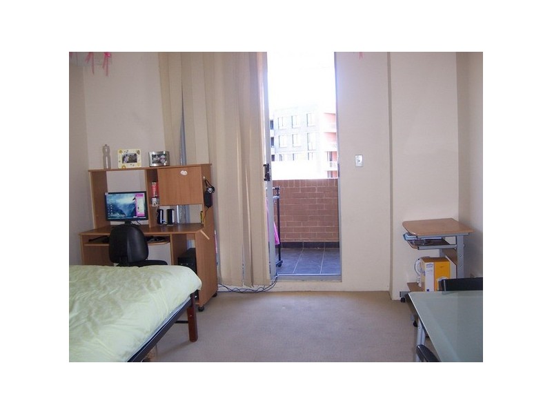 4313/57 Queen St, Auburn NSW 2144