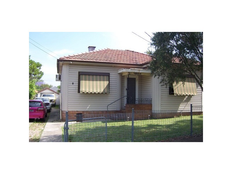 8 Norman St, Berala NSW 2141