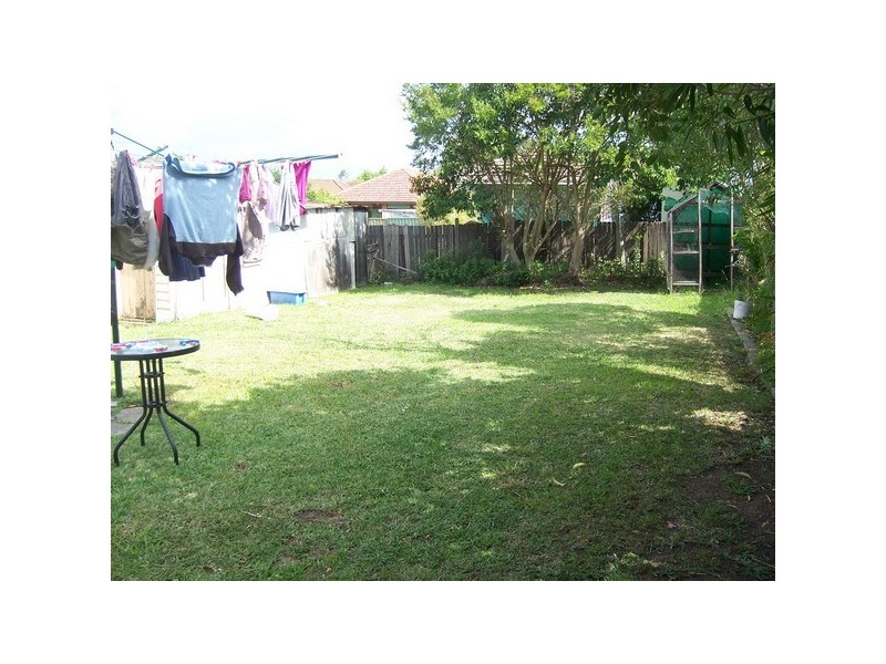 8 Norman St, Berala NSW 2141