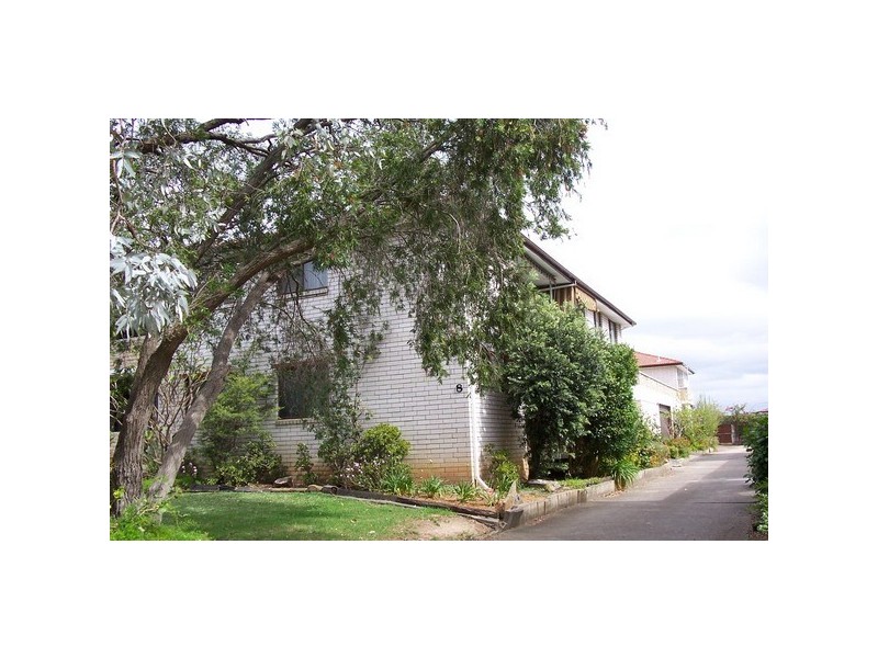 10/8 Edwin St, Regents Park NSW 2143