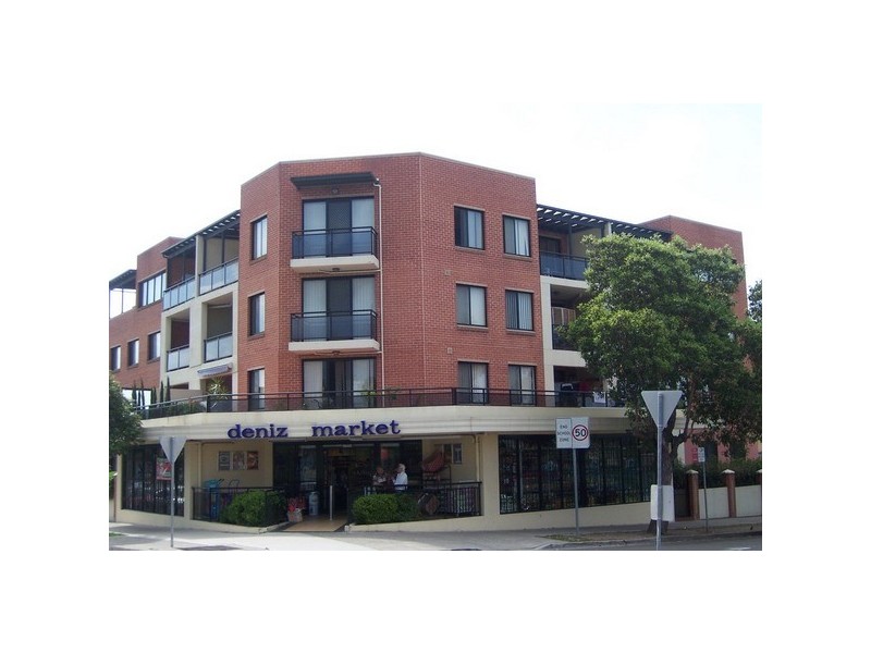 35 Harrow Rd, Auburn NSW 2144