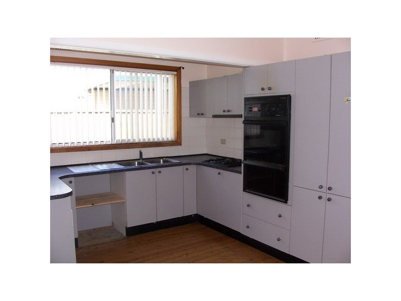 5 Mcclelland Rd, Chester Hill NSW 2162